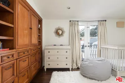 703 Palisades Beach Rd, Santa Monica, CA 90402 - Photo 24