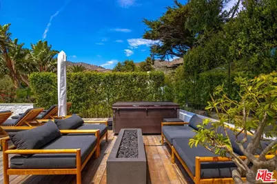 31851 Sea Level Dr, Malibu, CA 90265 - Photo 14