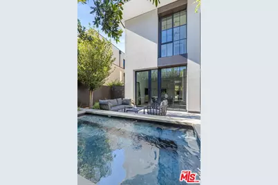 8890 Rosewood Ave, West Hollywood, CA 90048 - Photo 38