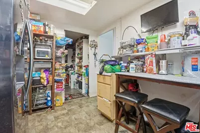 214 N Alma Ave, Los Angeles, CA 90063 - Photo 18