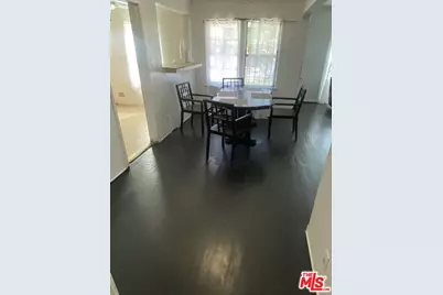 427 E Hardy St, Inglewood, CA 90301 - Photo 2