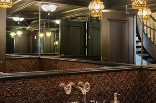 10560 Wilshire Blvd, Los Angeles, CA 90024 - Photo 30