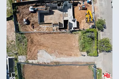 566 N Las Casas Ave, Pacific Palisades, CA 90272 - Photo 18