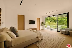 822 N Kenter, Los Angeles, CA 90049 - Photo 32