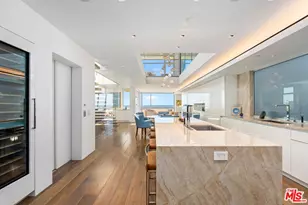 2505 Ocean Front Walk, Venice, CA 90291 - Photo 4