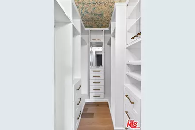10535 Wilshire Blvd #411, Los Angeles, CA 90024 - Photo 24