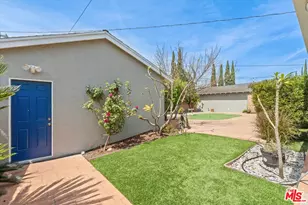 9313 Hayvenhurst Ave, North Hills, CA 91343 - Photo 30