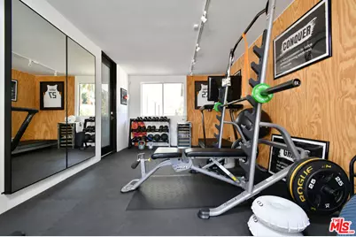 20150 Delita Dr, Woodland Hills, CA 91364 - Photo 28