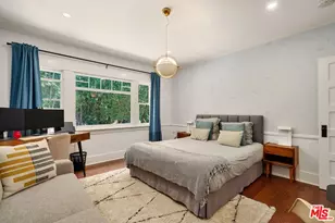 7030 De Longpre Ave, Los Angeles, CA 90028 - Photo 26