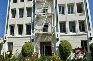 218 S Tower Dr, Beverly Hills, CA 90211 - Photo 2