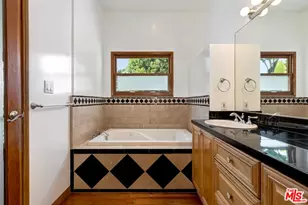 737 Ashland Ave, Santa Monica, CA 90405 - Photo 44
