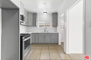 10823 Cantara St, Los Angeles, CA 91352 - Photo 68