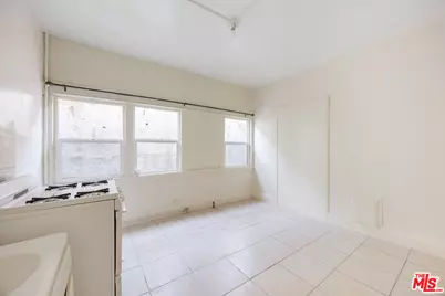 521 S Union Ave, Los Angeles, CA 90017 - Photo 6