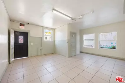 521 S Union Ave, Los Angeles, CA 90017 - Photo 10