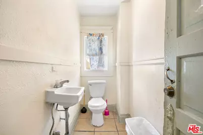 521 S Union Ave, Los Angeles, CA 90017 - Photo 18