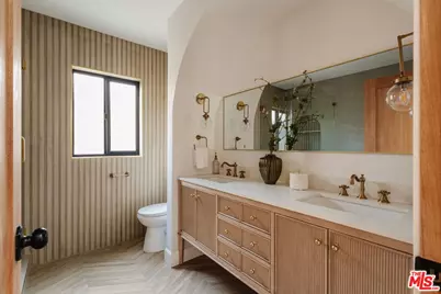 3936 Olmsted Ave, Los Angeles, CA 90008 - Photo 40