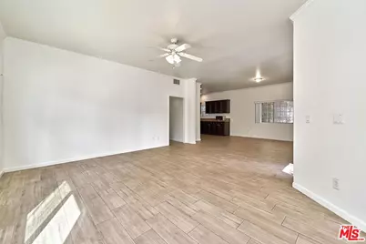 705 S Gramercy Pl, Los Angeles, CA 90005 - Photo 6