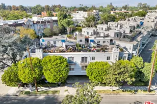 10437 Moorpark St, Toluca Lake, CA 91602 - Photo 56