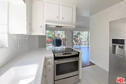 2300 Grand Canal, Venice, CA 90291 - Photo 20