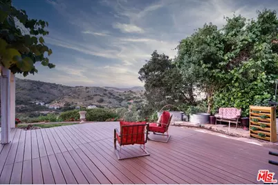 1022 Brookview Ave, Westlake Village, CA 91361 - Photo 42