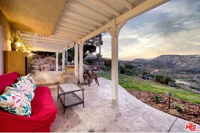 1022 Brookview Ave, Westlake Village, CA 91361 - Photo 46