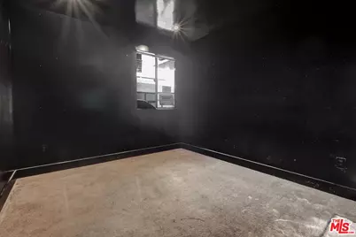 733 N Gramercy Pl, Los Angeles, CA 90038 - Photo 16