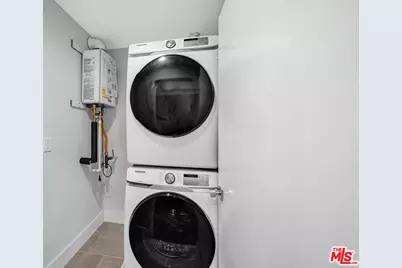 1218 Magnolia Ave, Los Angeles, CA 90006 - Photo 12