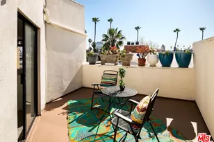 750 S Bundy Dr, Los Angeles, CA 90049 - Photo 40