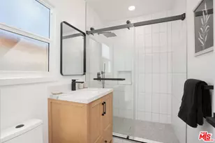 5418 S Rimpau Blvd, Los Angeles, CA 90043 - Photo 38