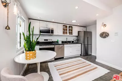 445 Washington Blvd #10, Marina del Rey, CA 90292 - Photo 8