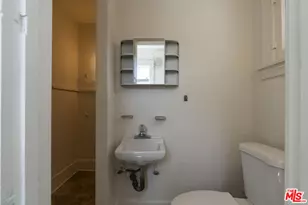 246 N Irving Blvd, Los Angeles, CA 90004 - Photo 36