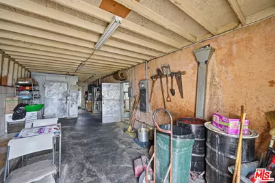 1025 W 101st St, Los Angeles, CA 90044 - Photo 18