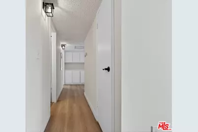 8601 International Ave #122, Canoga Park, CA 91304 - Photo 18