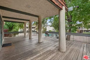 8601 International Ave, Canoga Park, CA 91304 - Photo 40