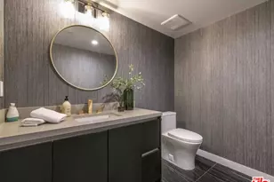 1017 N Croft Ave, Los Angeles, CA 90069 - Photo 14