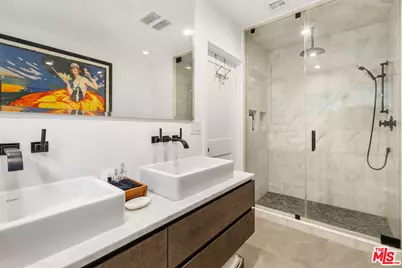758 N McCadden Pl, Los Angeles, CA 90038 - Photo 32