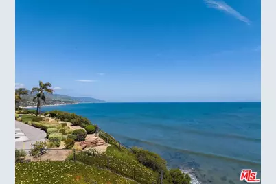 99 Paradise Cove Rd, Malibu, CA 90265 - Photo 26
