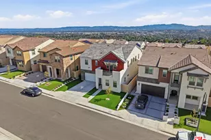 21230 W Wildflower Way, Chatsworth, CA 91311 - Photo 12