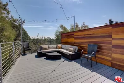7505 Hampton Ave #16, West Hollywood, CA 90046 - Photo 20