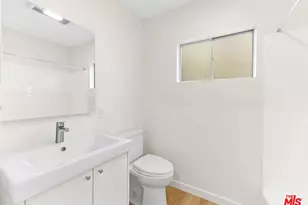 4345 Ventura Canyon Ave, Sherman Oaks, CA 91423 - Photo 12