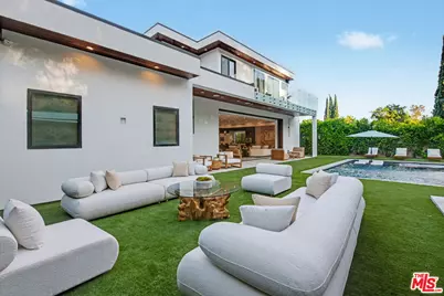 5649 Rawlings Ave, Woodland Hills, CA 91367 - Photo 42