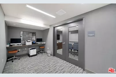 1755 Ocean Ave #303, Santa Monica, CA 90401 - Photo 46