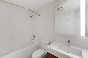 1755 Ocean Ave, Santa Monica, CA 90401 - Photo 20