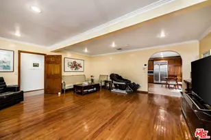 257 S Van Ness Ave, Los Angeles, CA 90004 - Photo 14