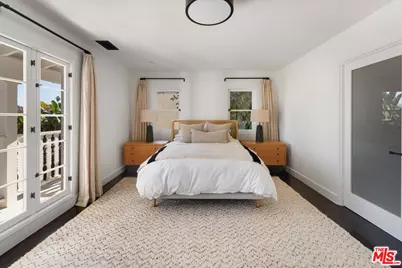 329 S Roxbury Dr, Beverly Hills, CA 90212 - Photo 34