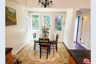 17036 Rancho St, Encino, CA 91316 - Photo 16