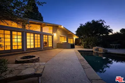 13019 Addison St, Sherman Oaks, CA 91423 - Photo 2