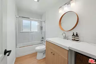 2936 S Harvard Blvd, Los Angeles, CA 90018 - Photo 22