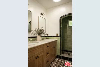 1738 S Ogden Dr, Los Angeles, CA 90019 - Photo 30