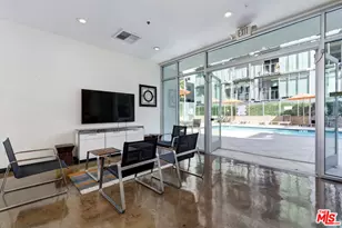 645 W 9th St, Los Angeles, CA 90015 - Photo 32